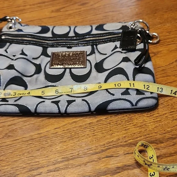 Coach Poppy 13Wx10H - Picture 12 of 13